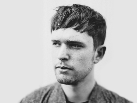 Escucha completo el nuevo disco de James Blake aquí