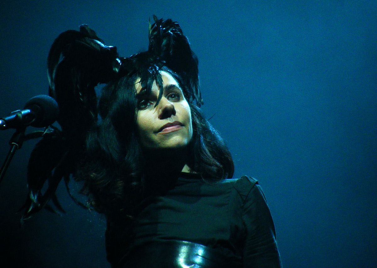 Escucha la nueva canción de PJ Harvey