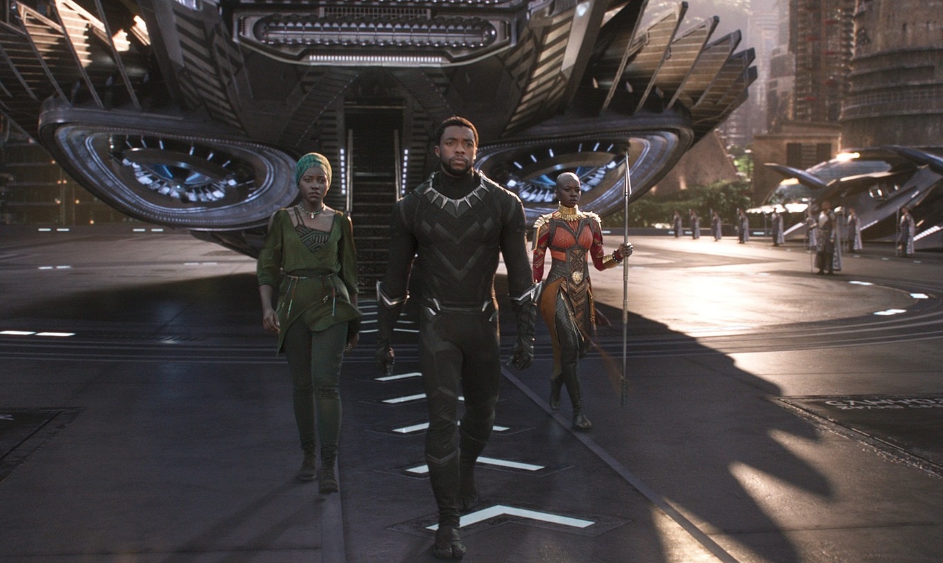 BLACK PANTHER: ¿LA MEJOR PELÍCULA DEL UNIVERSO DE MARVEL?