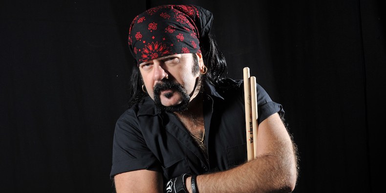 «Believe the word, i will unlock my door, and pass the cemetery gates» Vinnie Paul