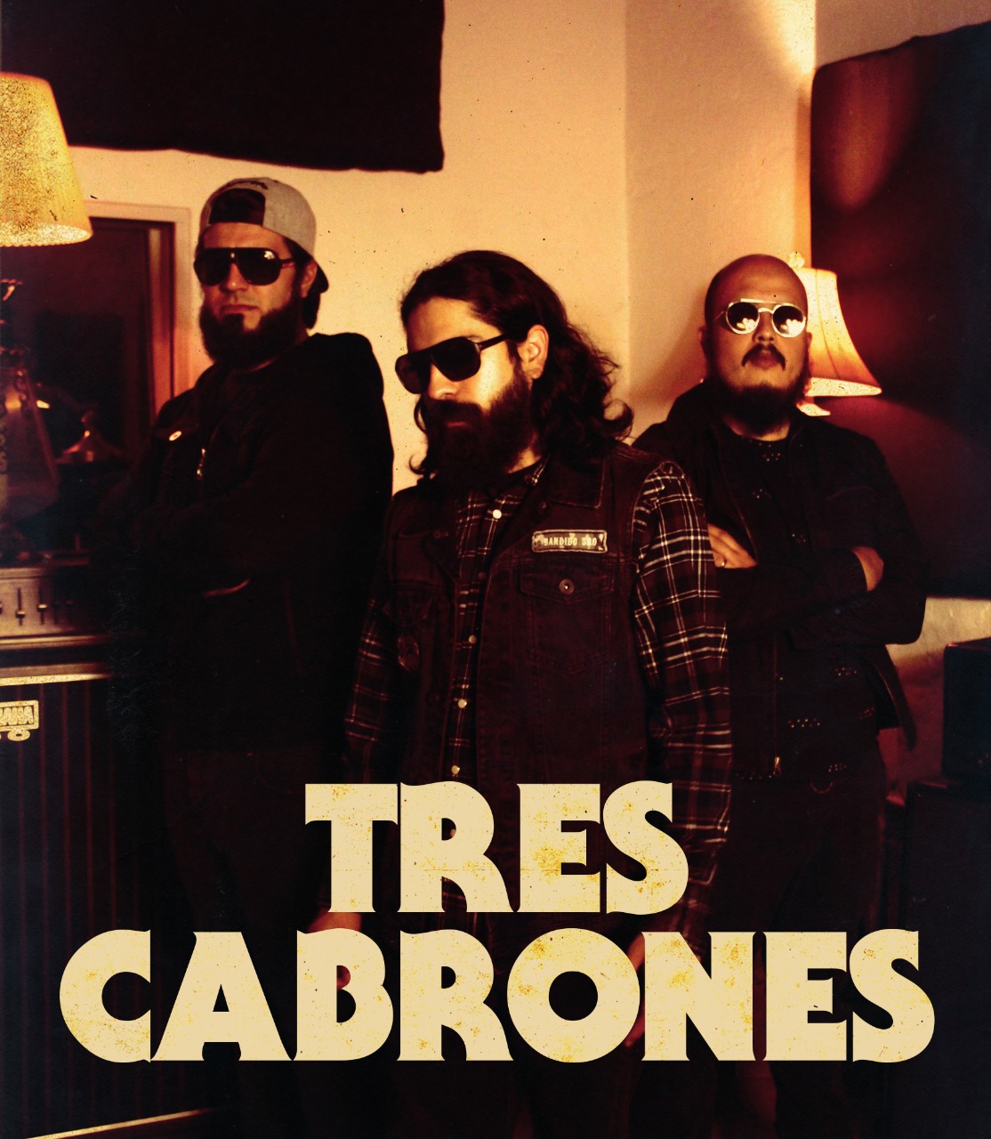 «3 Cabrones» nos presenta «Evil Eyes» en Entrevista.