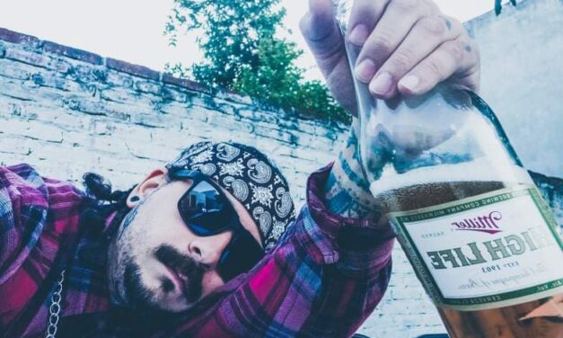 «El Seis» y su ‘Alto contenido sensual’, trap remasterizado desde la capital Guanajuatense