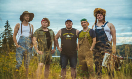 Escucha a Steve N’ Seagulls, interpretar «Still Loving You» de Scorpions.