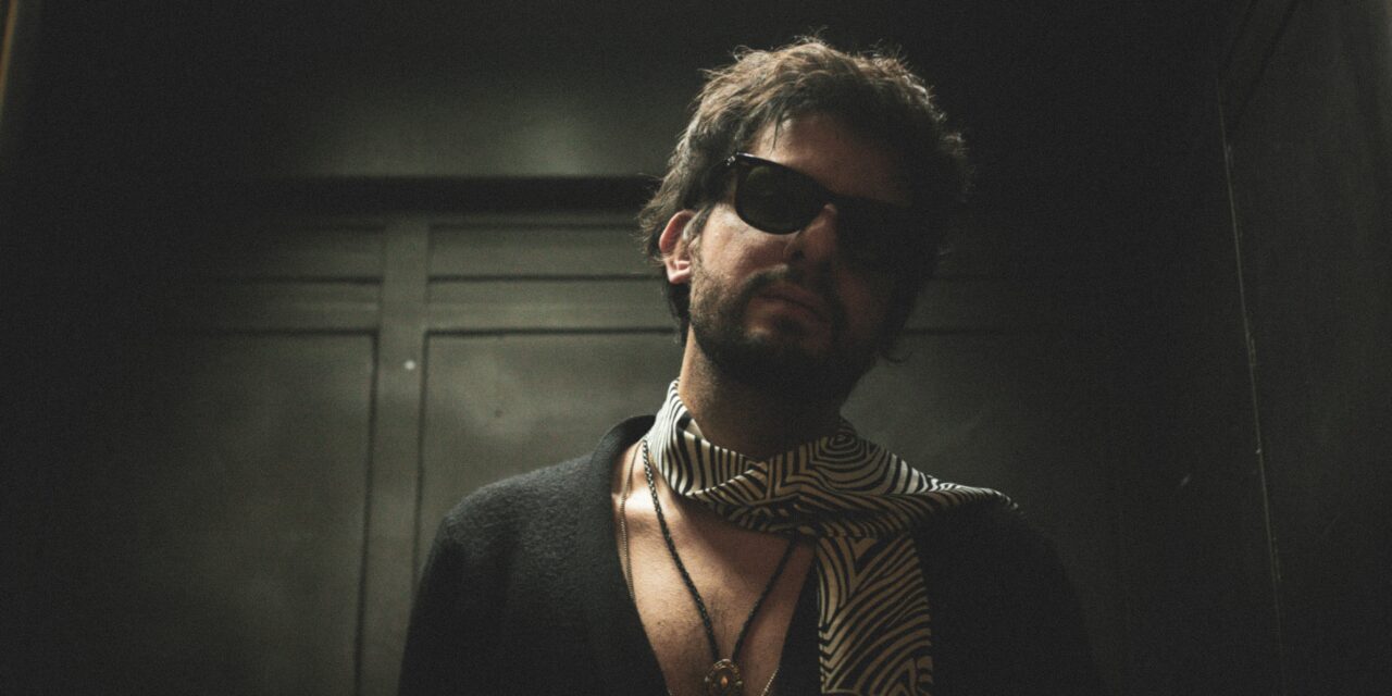 Esteban Salazar llega imparable con nueva música