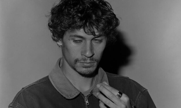 Escucha ‘Sicario’ el nuevo sencillo de The Americojones Experience