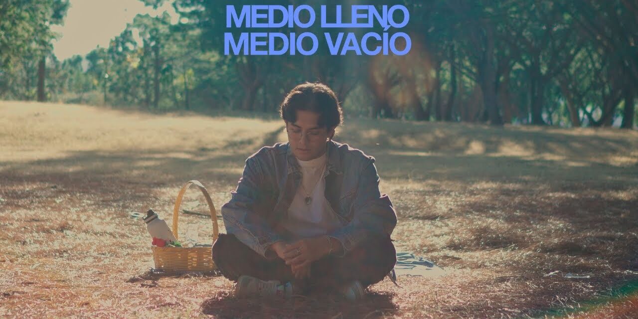 MÉRIDA ESTRENA SU NUEVO TEMA “MEDIO LLENO: medio vacío”