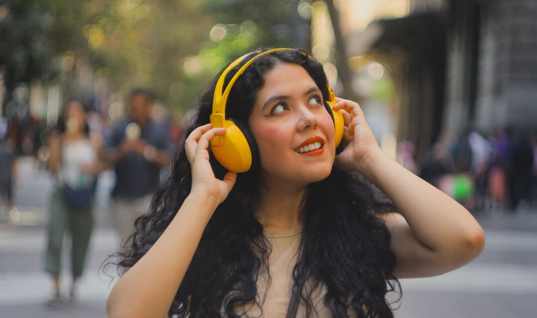 Catalina Navarro nos muestra “Euforia”, el primer adelanto de su nuevo disco.