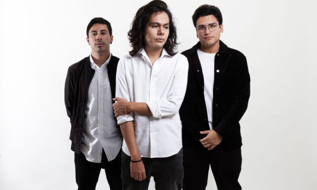 Vino el Viernes y la contradicción necesaria de crecer en “Demasiado Tarde”