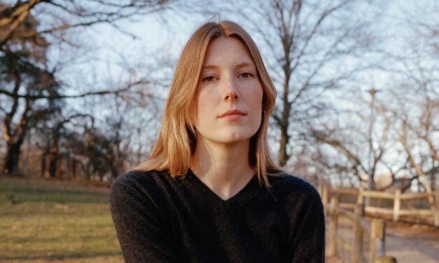 Georgia Harmer estrena su segundo álbum y se libera del peso del pasado