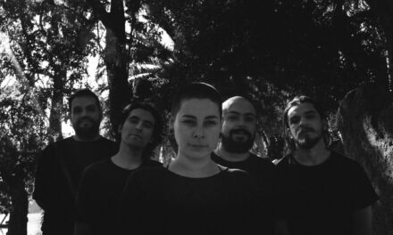 Josefina Espejo & Lxs Mirrors sumergen su sonido en aguas más oscuras con su nuevo sencillo