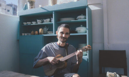 Caetano Evon presenta Medias Gruesas de Lana, su primer álbum