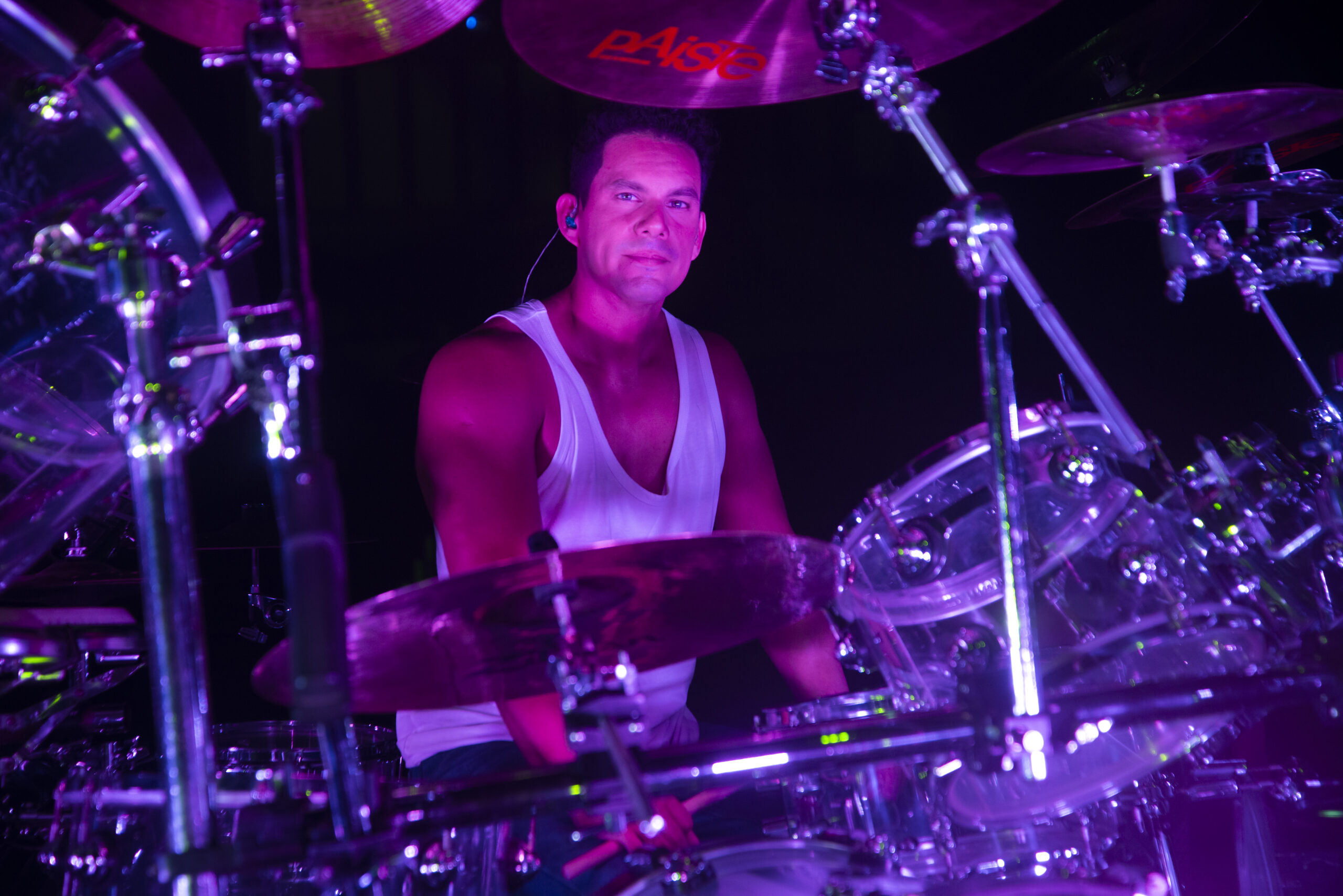 El Debut Solista de Billy Cueva: «Ven que Moriré» Ya Está Aquí