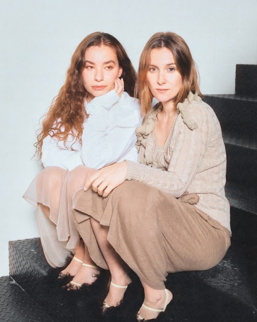 Fillas de Cassandra presentan saír á fresca, primer adelanto de su próximo álbum Tertúlia